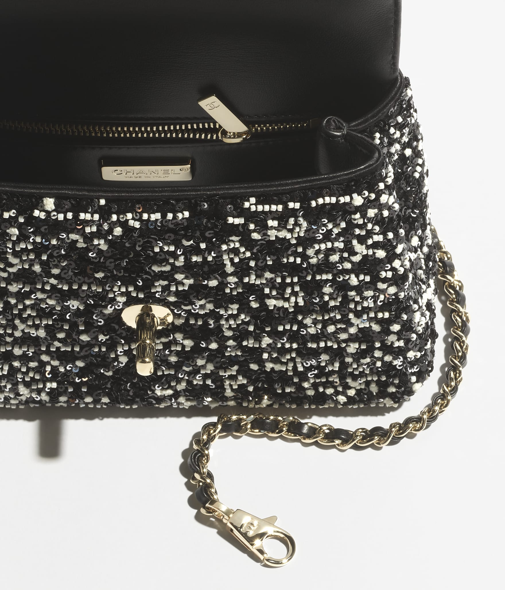 迷你口盖包配以手柄