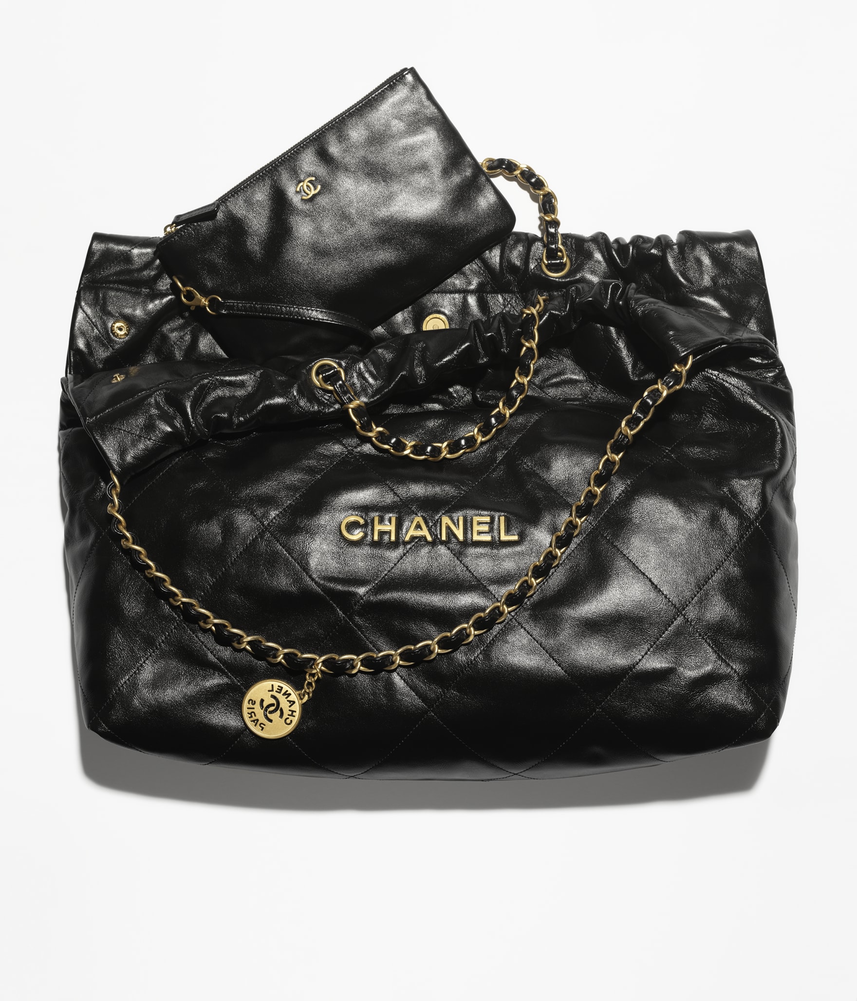 CHANEL 22 大号手袋